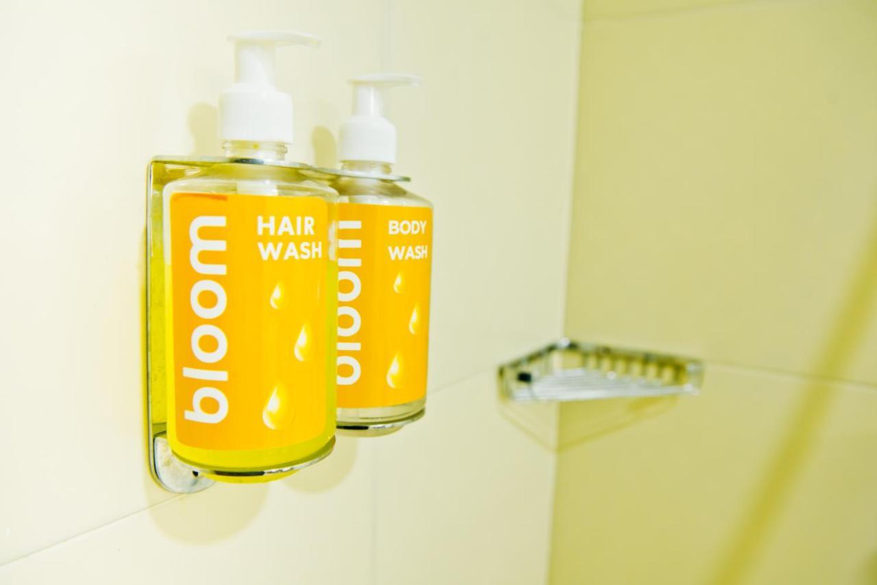 Bloom Hotel - Golf Course Road, Sector 43 Gurgaon Esterno foto
