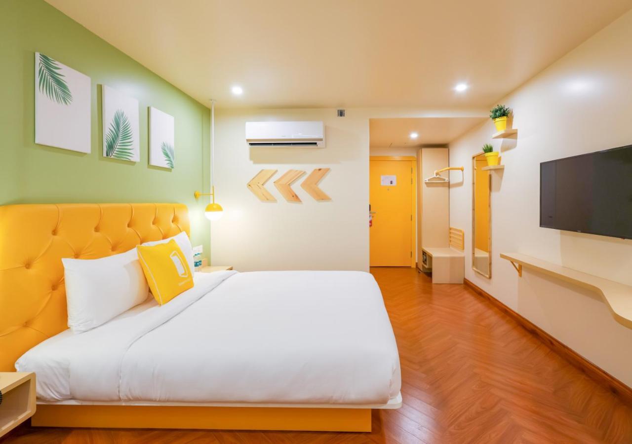 Bloom Hotel - Golf Course Road, Sector 43 Gurgaon Esterno foto