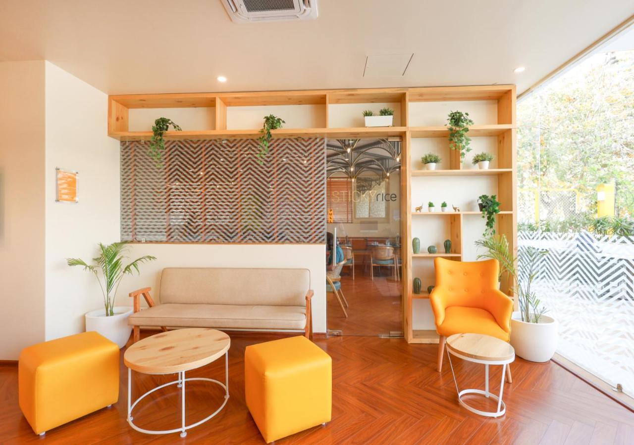 Bloom Hotel - Golf Course Road, Sector 43 Gurgaon Esterno foto
